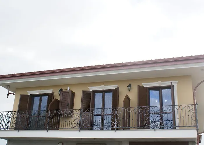 לינה וארוחת בוקר Mery Mileto