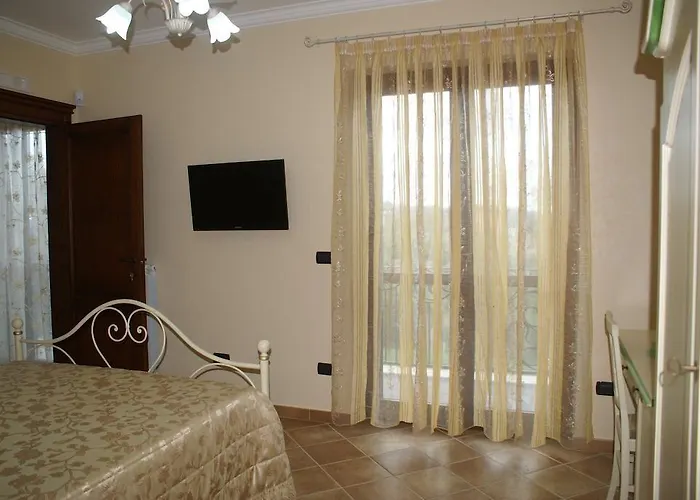 לינה וארוחת בוקר Mery *